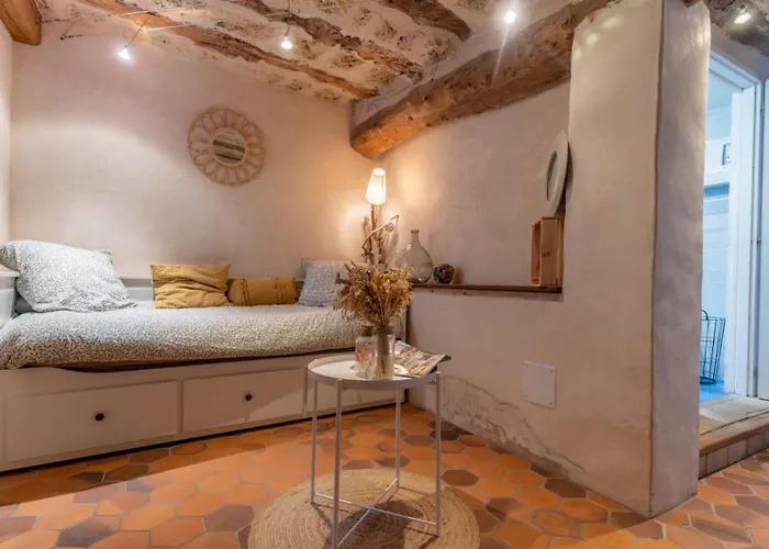 Maison De Village Au Coeur Des Remparts
